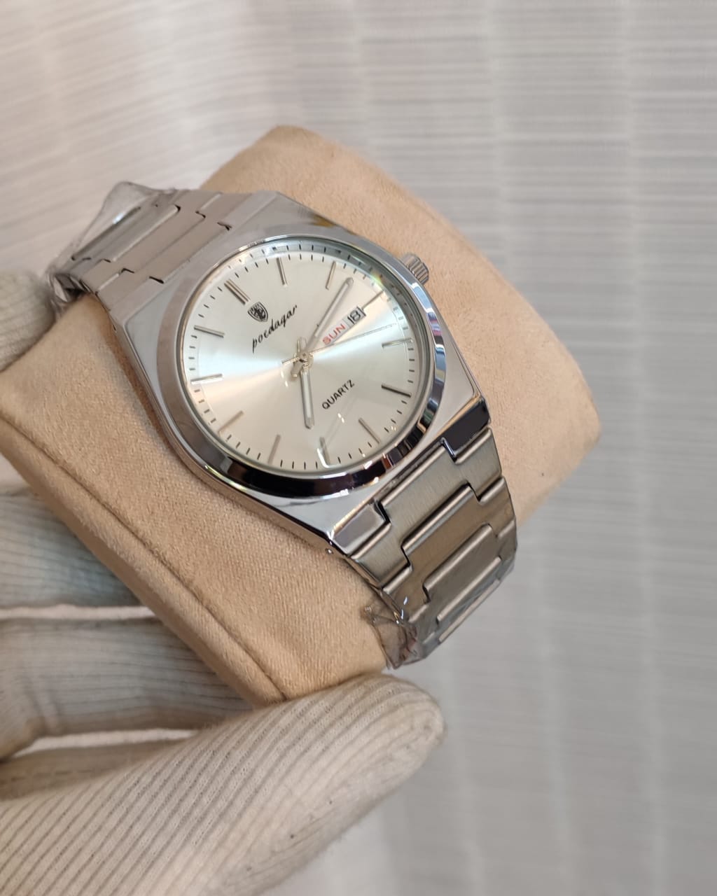 POEDAGAR 930 Business Luminous Stainless Steel Quartz Men’s Watch - Image 3