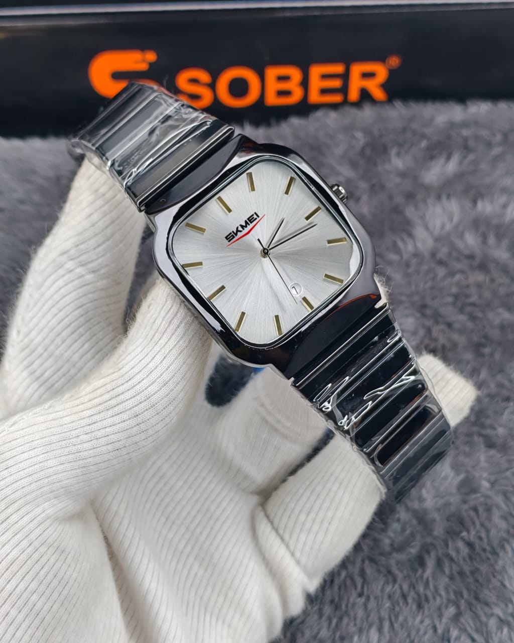 SK106 SKMEI 9361 Men’s Luxury Quartz Watch - Image 2