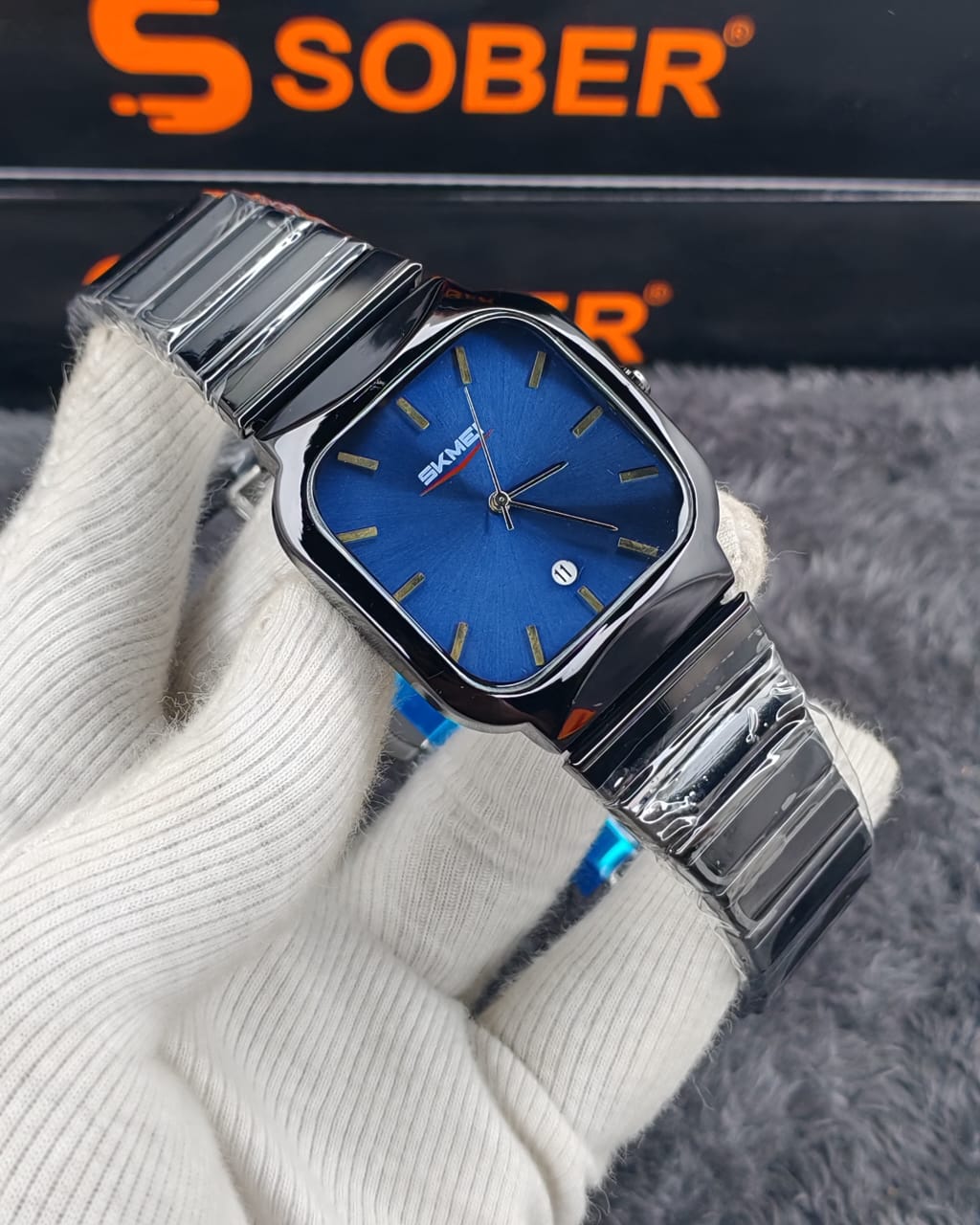SK106 SKMEI 9361 Men’s Luxury Quartz Watch - Image 3