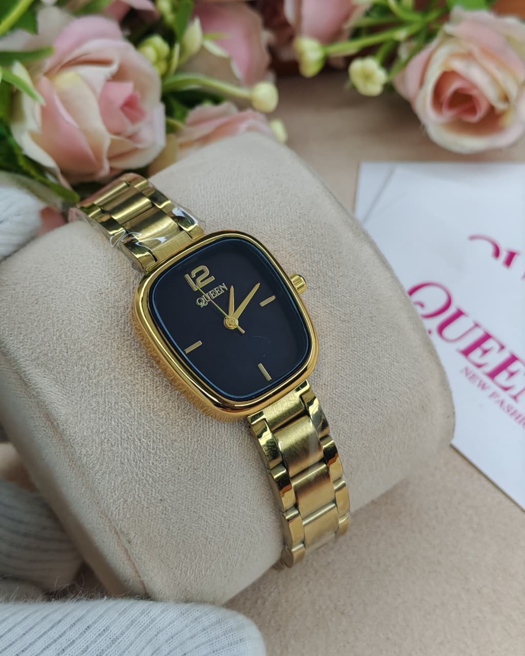 QUEEN Women's Analog Wristwatch - Image 2